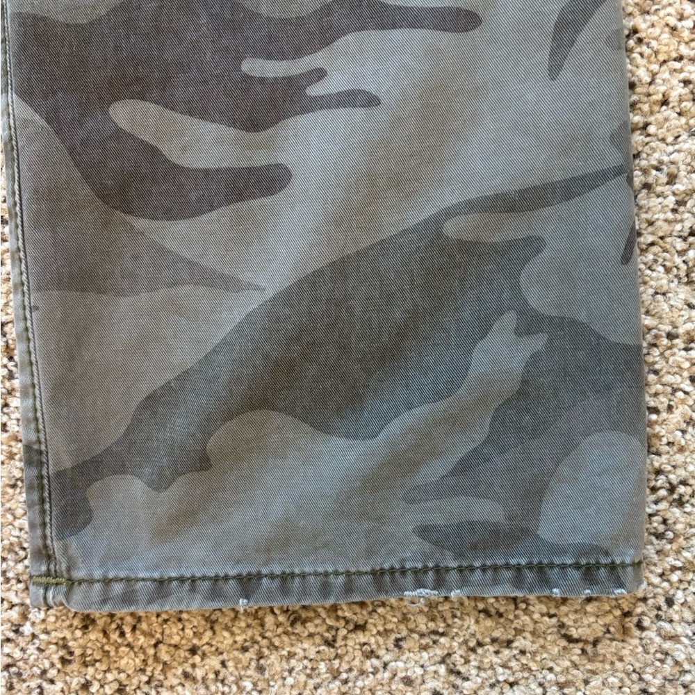 True Religion Ricky camouflage jeans. Very Good Condition! Grey/Green. 34” x 34” - Picture 11 of 14
